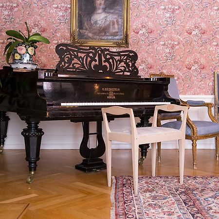 Kohlswa Herrgard Hotell Kolsva Exteriör bild